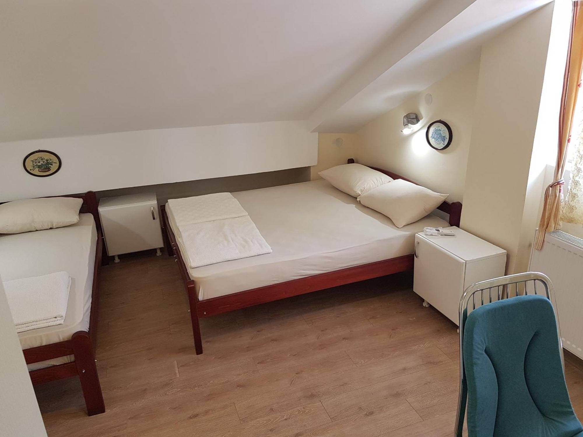 Hostel Beko Valjevo Zimmer foto